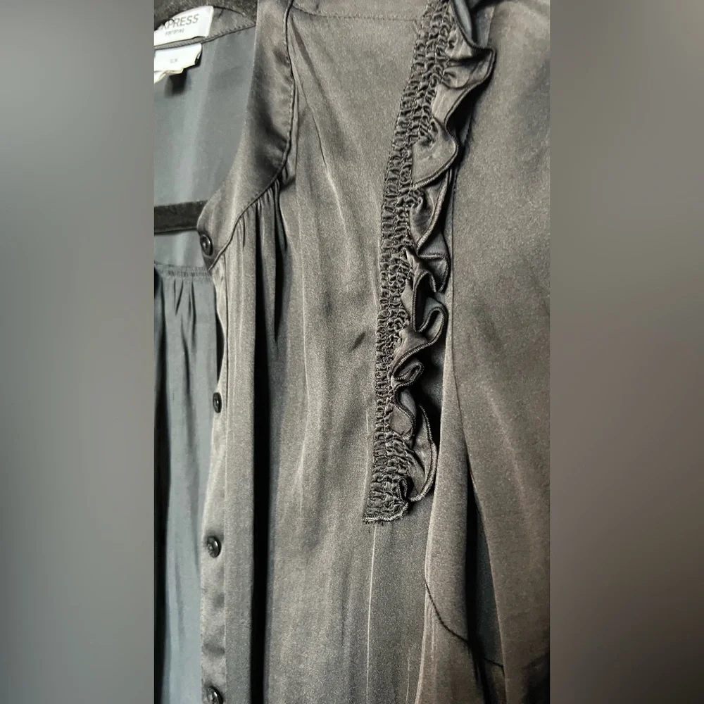 Express Silky Ruffled Shoulder Button Up - Picture 5 of 6